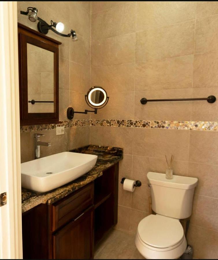 Finest Accommodation Riches Manor 1 Gladstone Drive Apt A2 Kgn 6 New Kgn 金斯敦 外观 照片