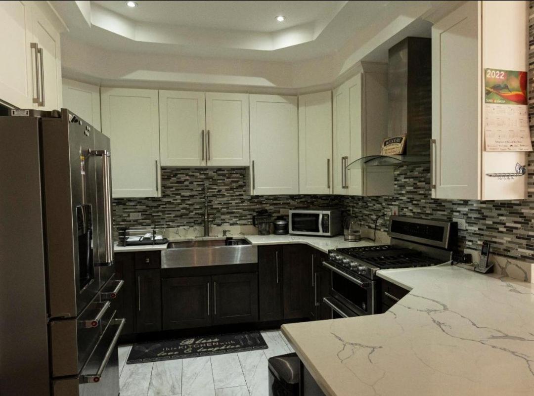 Finest Accommodation Riches Manor 1 Gladstone Drive Apt A2 Kgn 6 New Kgn 金斯敦 外观 照片